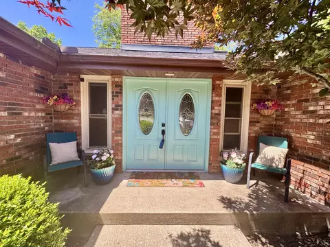 Entry Way - 8420 Interlochen Dr, Nixa, MO 65714 photo 1 of 4