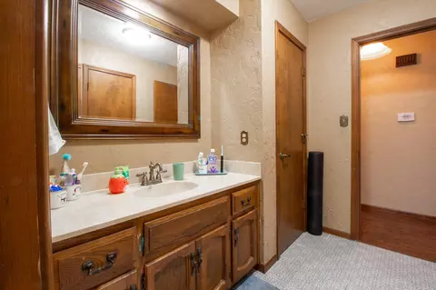 Bath - 8420 Interlochen Dr, Nixa, MO 65714 photo 6 of 10