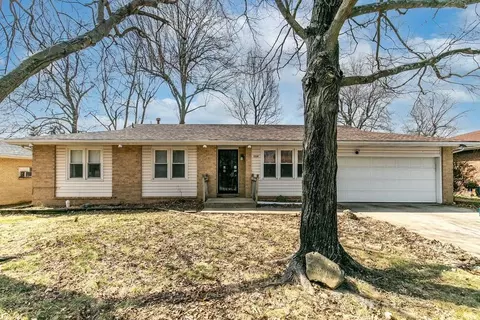 2331 S Missouri Ave, Springfield, MO 65807