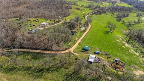 1499 County Road 380, Koshkonong, MO 65692