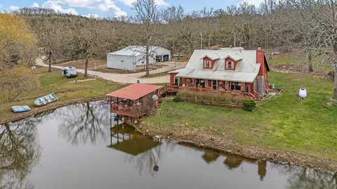 321 Coyote Trl, Gainesville, MO 65655