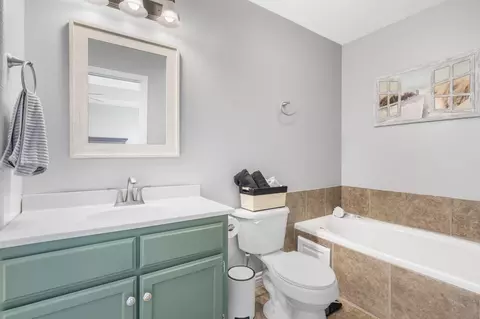 Bath - 4418 W State St, Springfield, MO 65802 photo 1 of 4