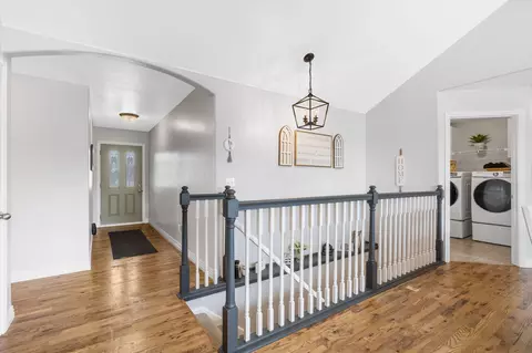 Entry Way - 4418 W State St, Springfield, MO 65802 photo 3 of 5