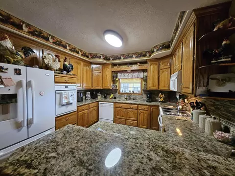 202 W Santee St, Wheaton, MO 64874 photo 10