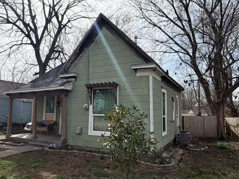 2019 N Howard Ave, Springfield, MO 65803 photo 2