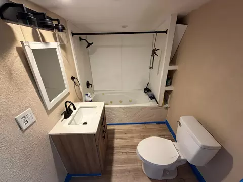 Bath - 2243 N Taylor Ave, Springfield, MO 65803 photo 1 of 1