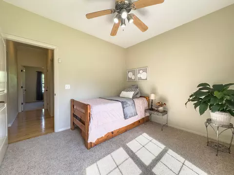 Bedroom - 555 E Farm Road 84, Springfield, MO 65803 photo 5 of 5