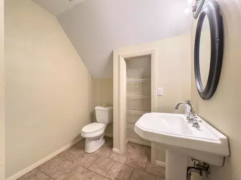 Bath - 555 E Farm Road 84, Springfield, MO 65803 photo 3 of 4