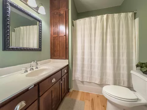 Bath - 555 E Farm Road 84, Springfield, MO 65803 photo 4 of 4