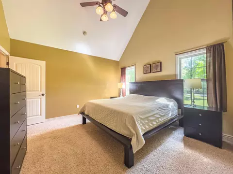 Bedroom - 555 E Farm Road 84, Springfield, MO 65803 photo 2 of 5