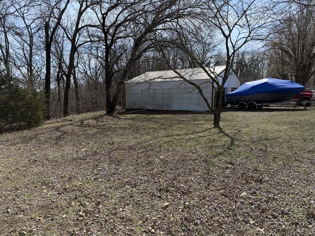 6 Bill Ave, Greenfield, MO 65661