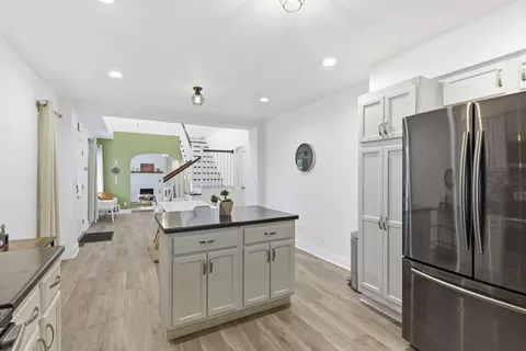 Kitchen - 1834 S Jefferson Ave, Springfield, MO 65807 photo 3 of 3