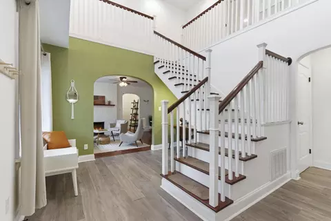 Entry Way - 1834 S Jefferson Ave, Springfield, MO 65807 photo 1 of 3