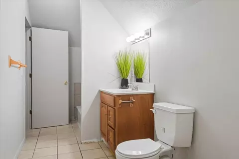 Bath - 1123 E Blaine St, Springfield, MO 65803 photo 4 of 4