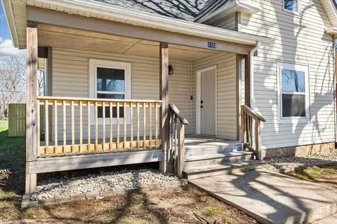 Exterior - 1123 E Blaine St, Springfield, MO 65803 photo 4 of 6