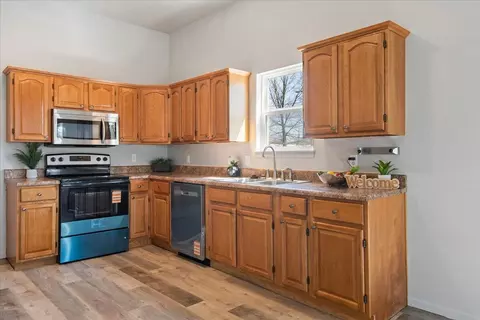 Kitchen - 1123 E Blaine St, Springfield, MO 65803 photo 1 of 4