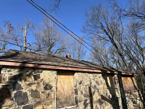 Exterior - 2545 E Cherry St, Springfield, MO 65802 photo 9 of 10