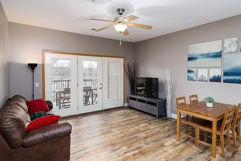 Living - 80 Celebration Cove Cir, Branson, MO 65616 photo 2 of 3