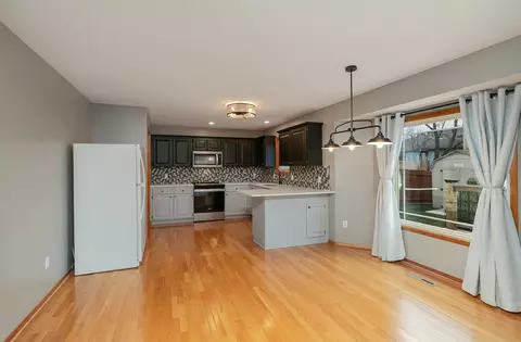 3120 S Nettleton Ave, Springfield, MO 65807 photo 8