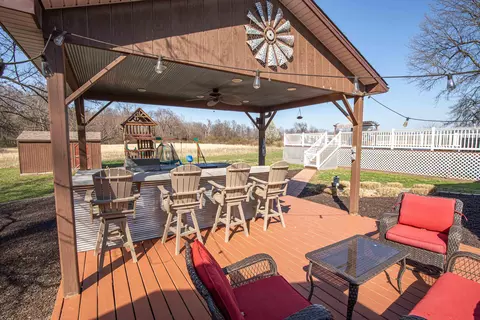 Exterior - 222 SE 30th Rd, Lamar, MO 64759 photo 3 of 20
