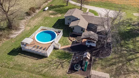 Exterior - 222 SE 30th Rd, Lamar, MO 64759 photo 2 of 20