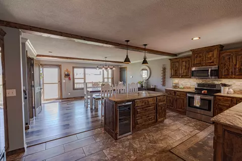 Kitchen - 222 SE 30th Rd, Lamar, MO 64759 photo 1 of 6