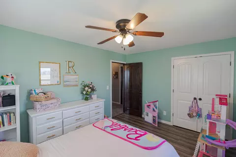 Bedroom - 222 SE 30th Rd, Lamar, MO 64759 photo 4 of 7