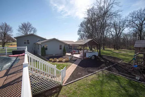 Exterior - 222 SE 30th Rd, Lamar, MO 64759 photo 7 of 20