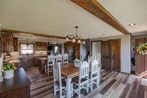 Dining - 222 SE 30th Rd, Lamar, MO 64759 photo 2 of 3