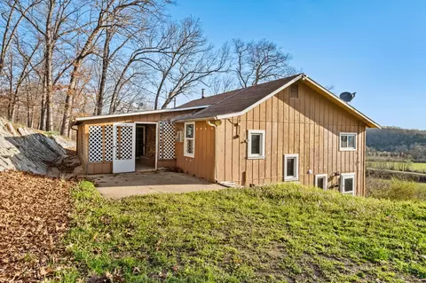 Exterior - 300 Summit Ln, Noel, MO 64854 photo 5 of 9