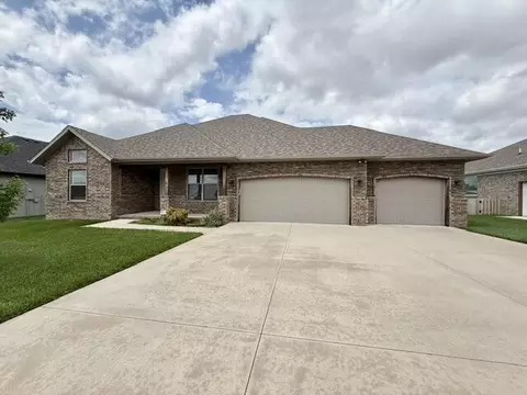 1165 W Gaslight Dr, Springfield, MO 65810