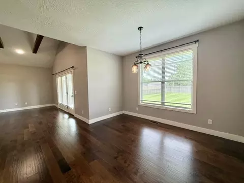 Other - 1165 W Gaslight Dr, Springfield, MO 65810 photo 2 of 9