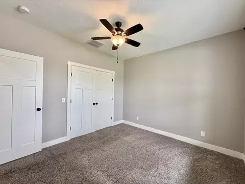 Bedroom - 1165 W Gaslight Dr, Springfield, MO 65810 photo 7 of 11