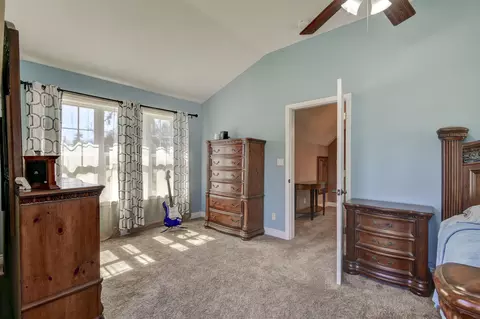 Bedroom - 27284 Cimarron Dr, Eagle Rock, MO 65641 photo 6 of 6