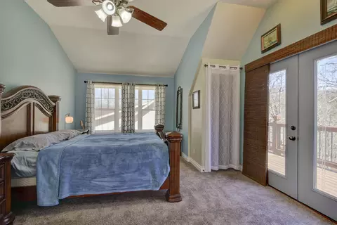 Bedroom - 27284 Cimarron Dr, Eagle Rock, MO 65641 photo 5 of 6