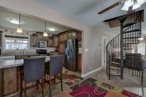 Kitchen - 27284 Cimarron Dr, Eagle Rock, MO 65641 photo 2 of 5