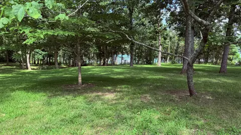 Exterior - 27284 Cimarron Dr, Eagle Rock, MO 65641 photo 9 of 11