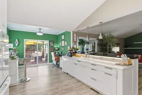 Kitchen - 149 Timber Trl, Branson, MO 65616 photo 2 of 5