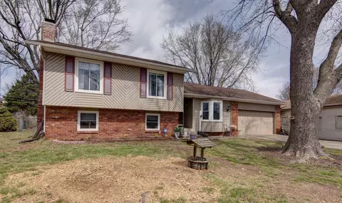 1711 W Whiteside St, Springfield, MO 65807