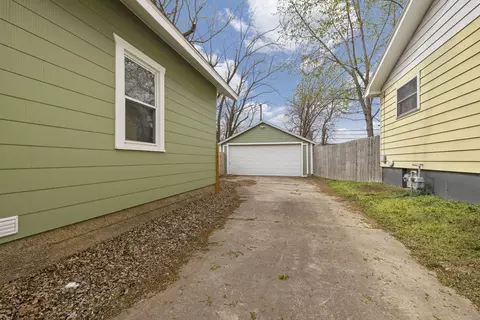 2111 N Rogers Ave, Springfield, MO 65803 photo 22