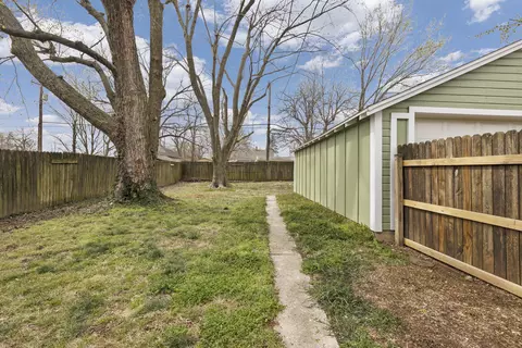 2111 N Rogers Ave, Springfield, MO 65803 photo 25