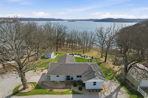 453 Dale Ave, Hollister, MO 65672