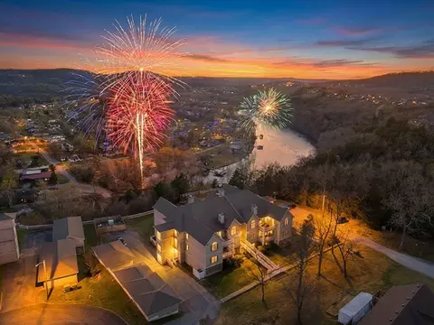 280 Woodland Dr #23-2D, Branson, MO 65616