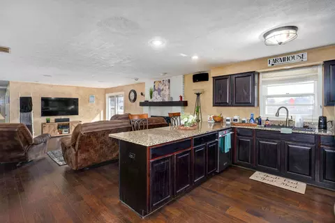 1308 W Swan St, Springfield, MO 65807 photo 12