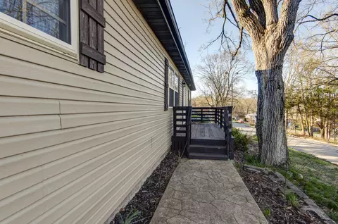 706 S 6th St, Ozark, MO 65721 photo 5