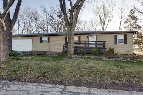 706 S 6th St, Ozark, MO 65721 photo 2