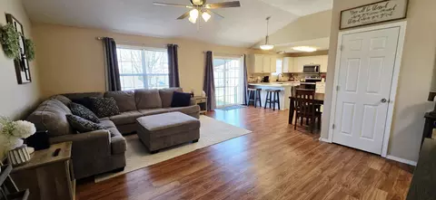765 Aspen St, Marshfield, MO 65706 photo 5