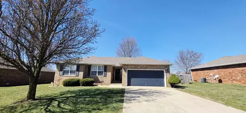 765 Aspen St, Marshfield, MO 65706 photo 2