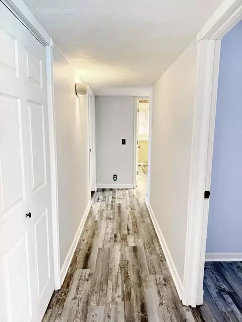 Entry Way - 2004 N Lynn St, Nevada, MO 64772 photo 2 of 3