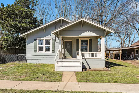 1511 N Lyon Ave, Springfield, MO 65803
